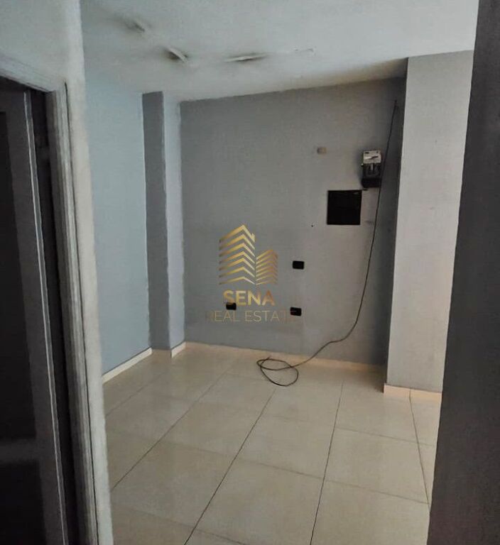 Rent, Business premises, Bardhyl Street, 80,000 Lek