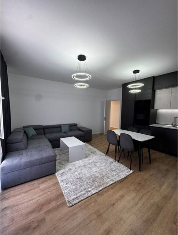 Apartament 2+1 me qira në Univers City