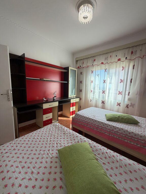 Jepet me qera apartament 2+1