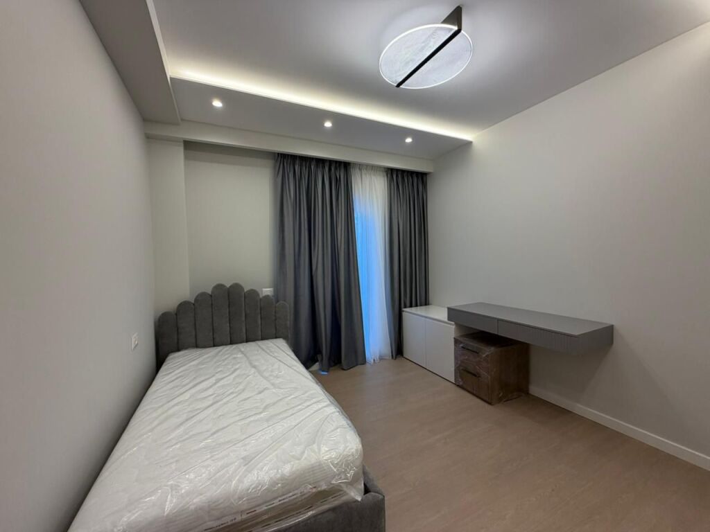 Apartment 2+1+Parking for rent at Jordan Misja Street.