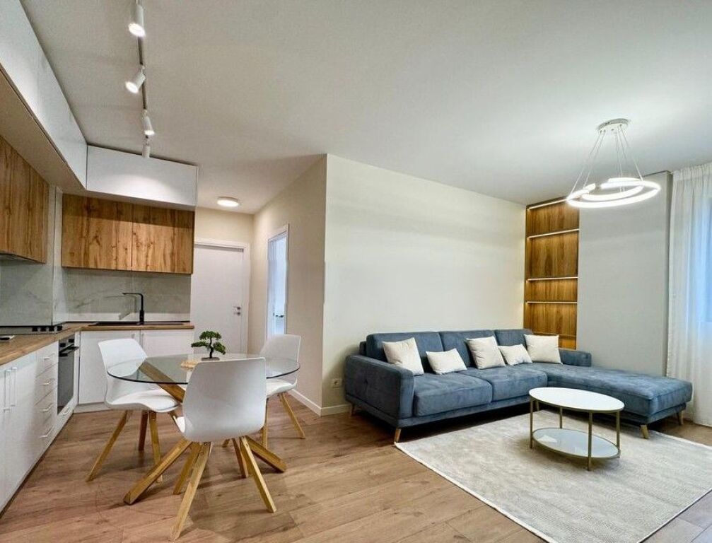Apartament 2+1 Me Qira në Unazën e Re, Tiranë - 680€ | 80 m², Albania