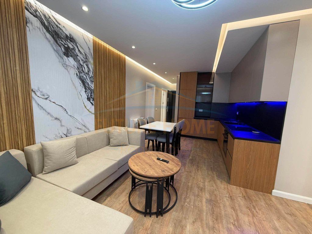 Rent, Apartment 1+1, Complex E88, Laprakë
