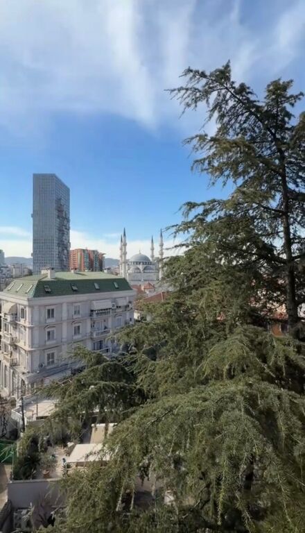 Vendiamo Appartamento 2+1 Vicino al Parlamento