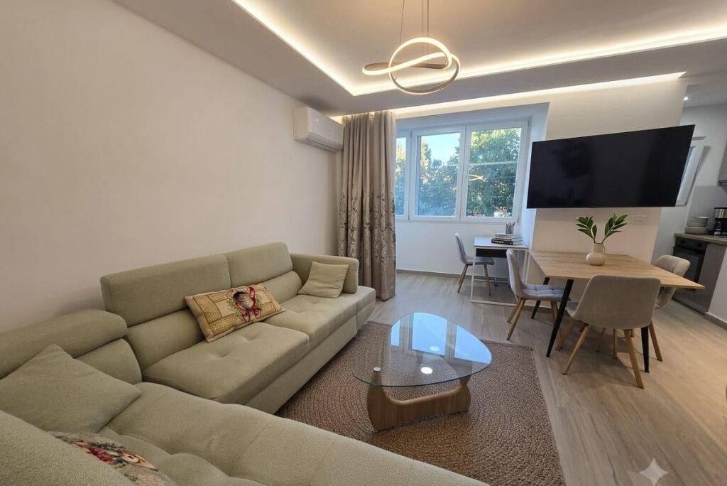 🏡 Shitet Apartament Luksoz 2+1 – Brryl, Tiranë  