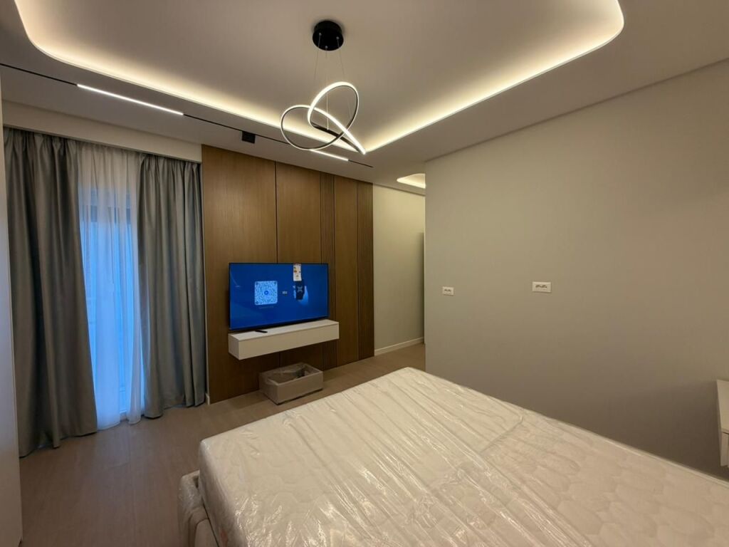 Apartment 2+1+Parking for rent at Jordan Misja Street.