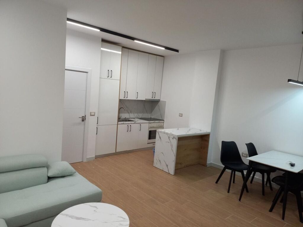 Fresk, apartment 2+1 for rent! 55,000 Leke