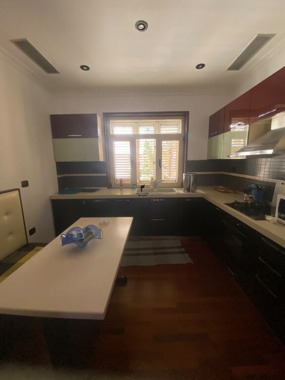 APARTAMENT ME QERA 1+1 BLLOK 60.000 LEKE FH-80809