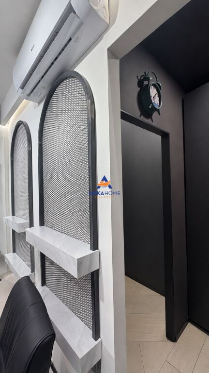 ATTIVITÀ COMMERCIALE IN VENDITA 54M2 " MUHAMET GJOLLESHA" 15000 EURO
