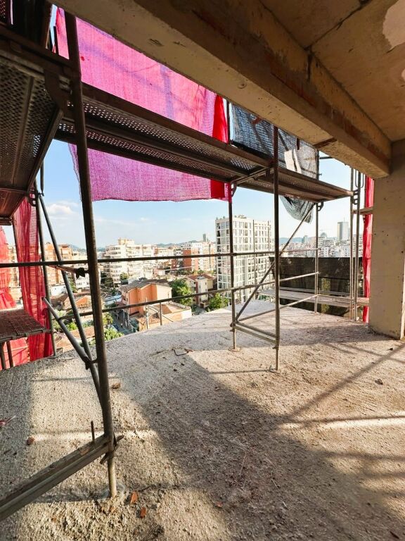 ✨Shitet apartament 1+1 ne shitje te Shkolla e Kuqe✨, Albania