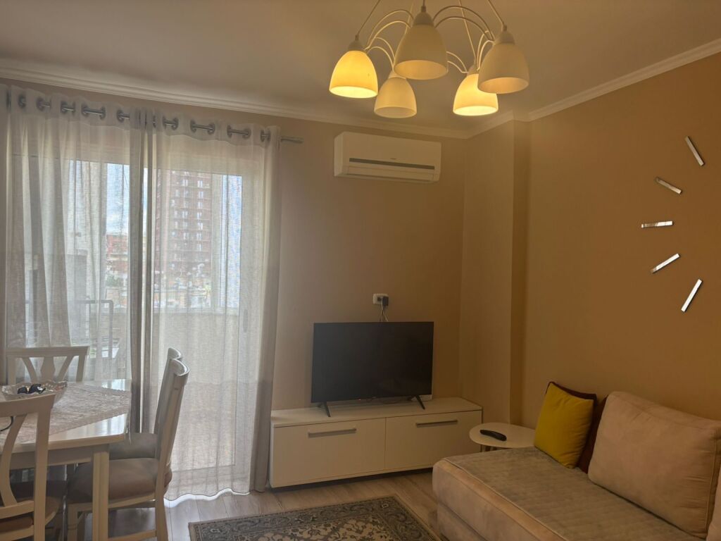 1+1,floor 7 elevator,myslym shyri,600 euro