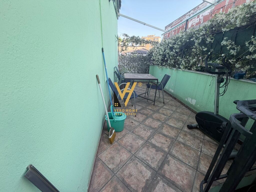 JEPET APARTAMENT 2+1+3BLK ME QERA TE RRUGA E DURRESIT 60.000 LEKE