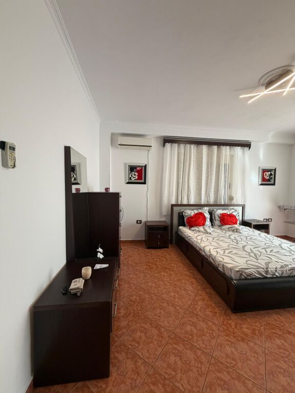 Jepet me qera apartament 2+1