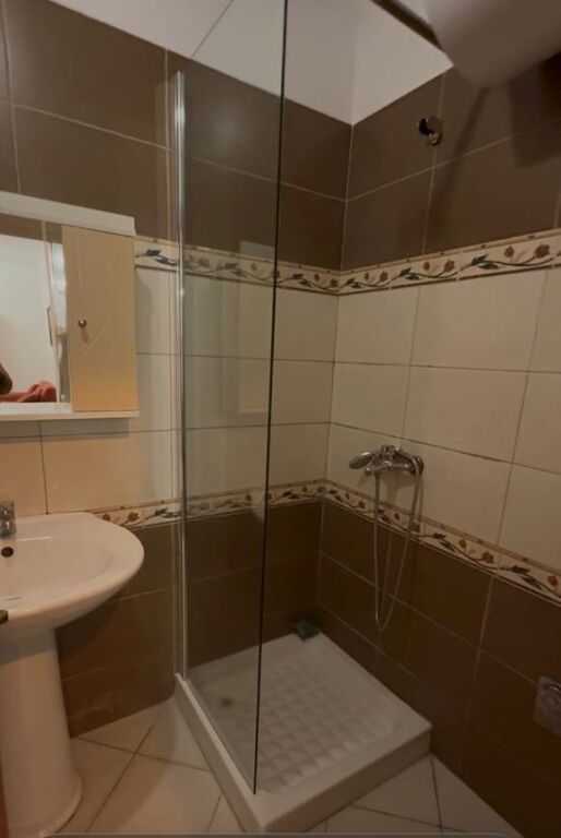 1+1,unik bar yzberisht,400 euro