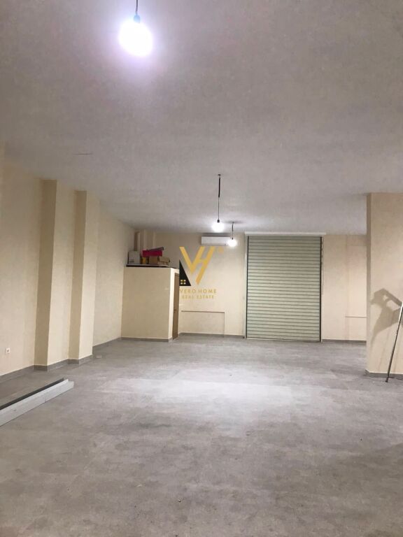 BUSINESS PREMISES FOR SALE 157 M2 IN FRESK 300,000 EURO