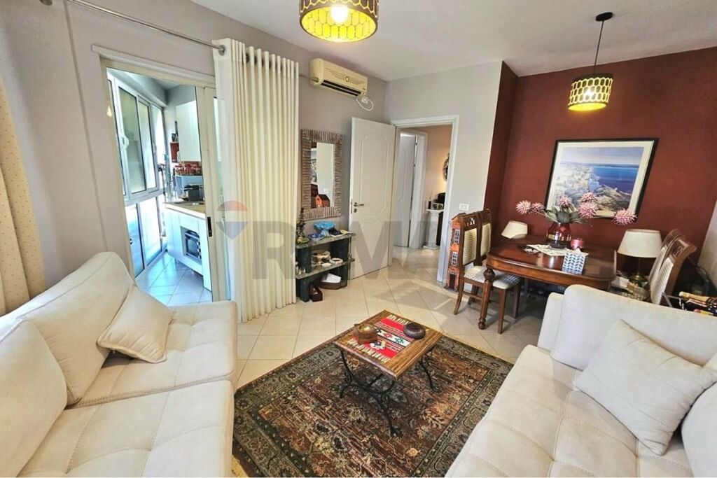 Apartment 2+1 for sale on Kavaja Street