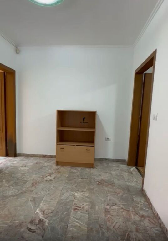OFFICE FOR RENT 107 M2 BLOCK 90,000 LEKE FH-80776