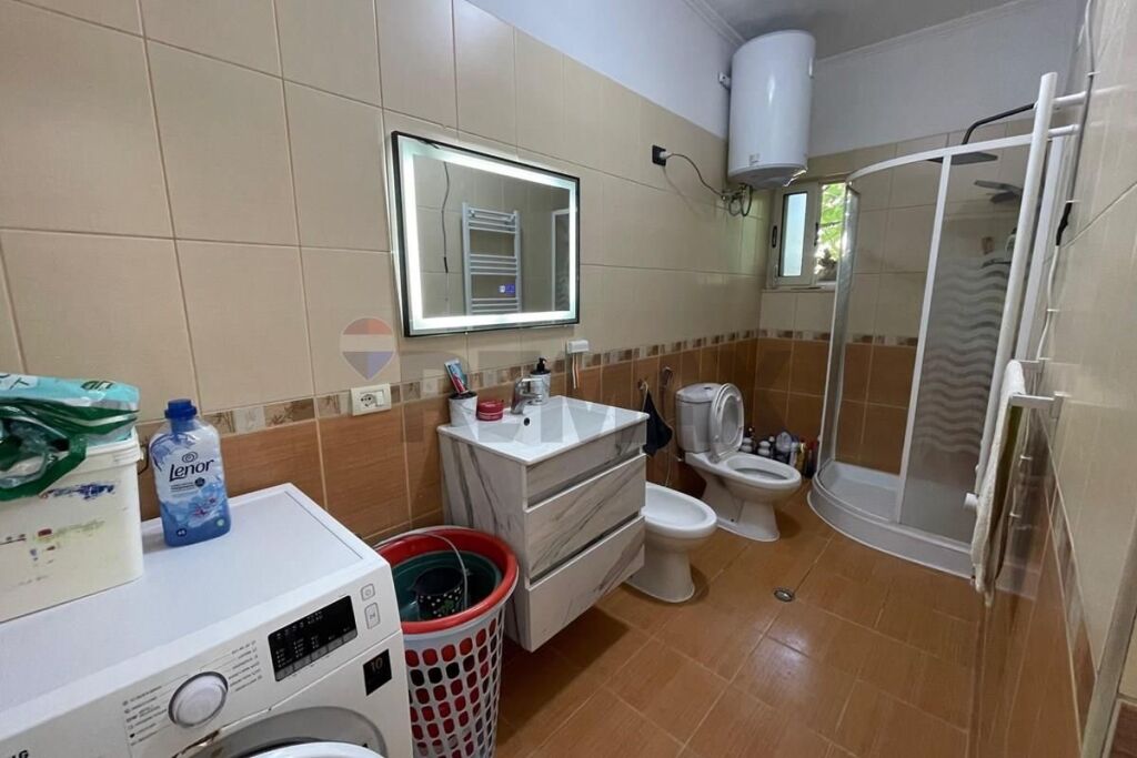 Casa privata in affitto in Via Ali Demi