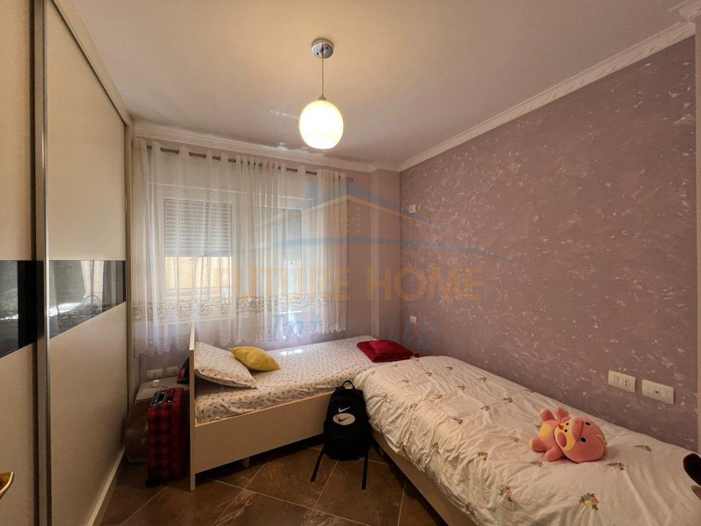 In vendita, Appartamento 2+1+2+Veranda, Lago Secco, Tirana. 283.000 €