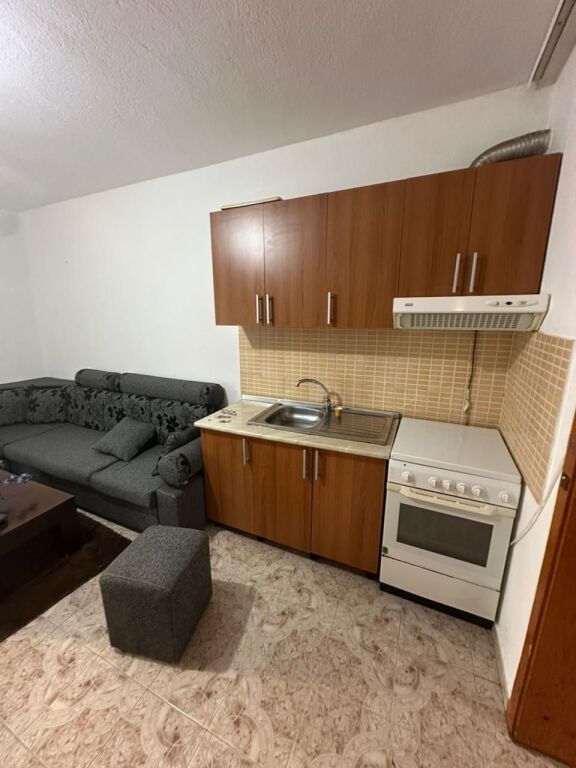 Rent | Apartament 1 + 1 | Shkolla e Bashkuar | 350 €/month