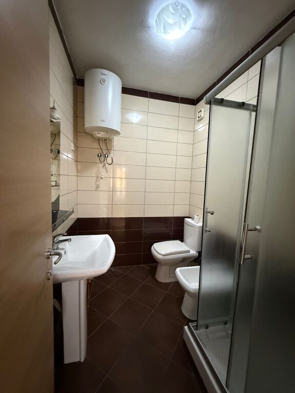Apartament 2+1+2 me Qera – Pazari i Ri / ATSH