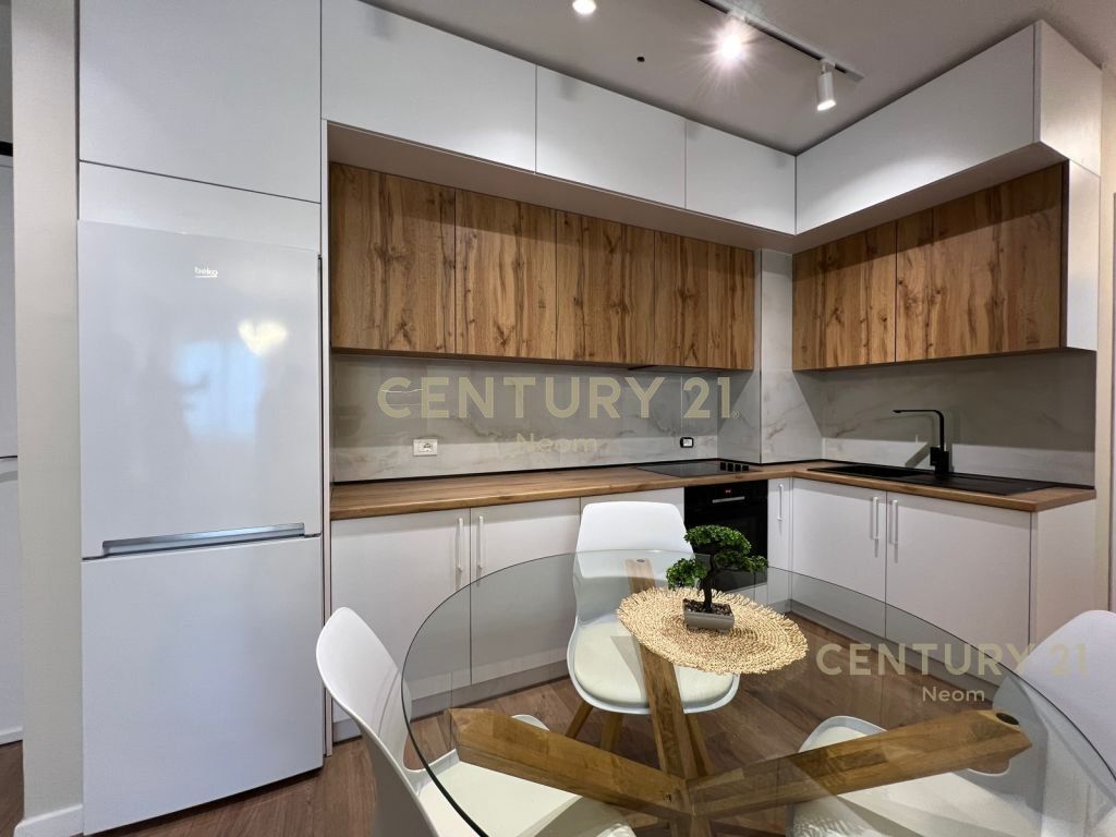 Apartament 2+1 Me Qira në Unazën e Re, Tiranë - 680€ | 80 m² 680 € /Muaj