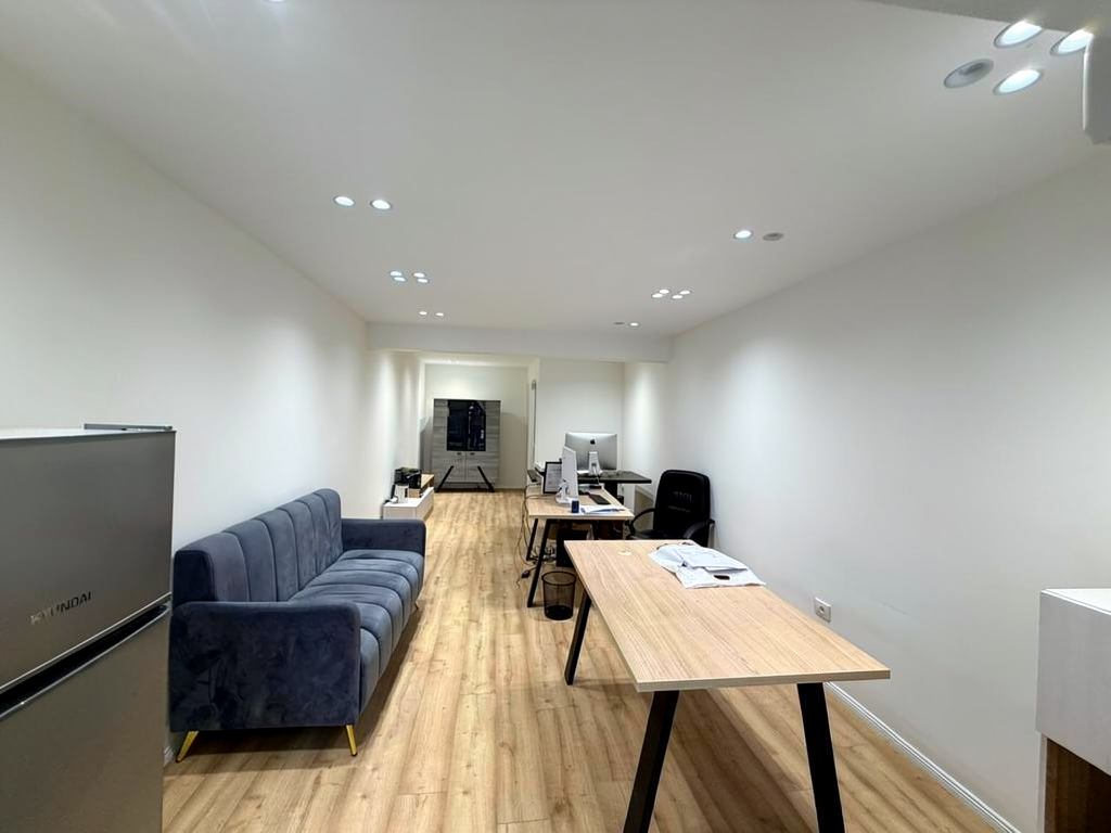 IN AFFITTO, AMBIENTE 30m² PIANO 0 - VIA KOSOVARËVE‼️