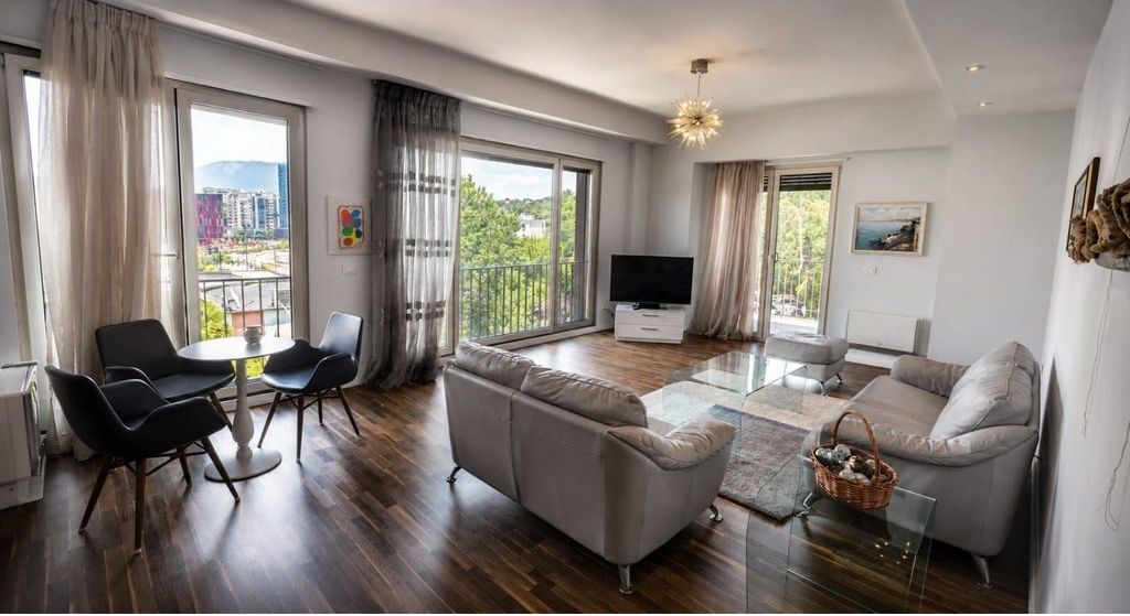 GUARD OF THE REPUBLIC – PREMIUM 2+1+2 APARTMENT WITH VERANDA AND PARKING PLACE FOR RENT!