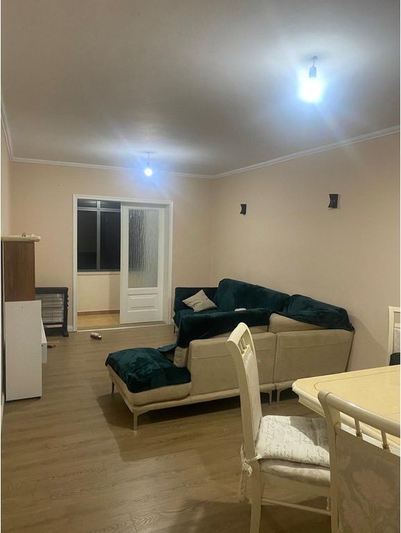 Appartamento 2+1 In Affitto 120 m² vicino a UET