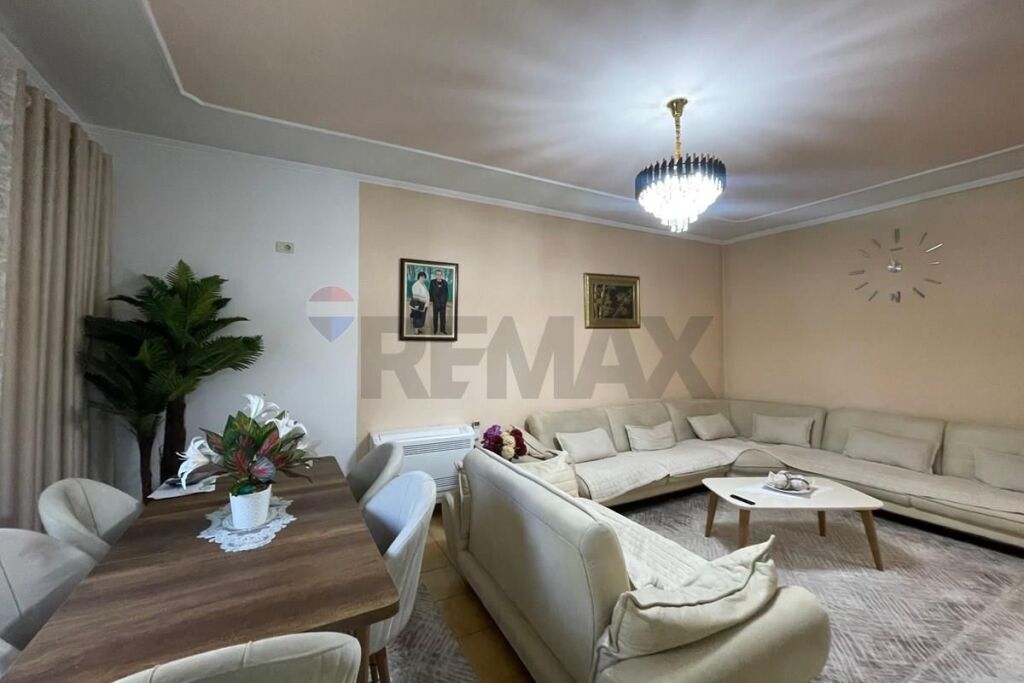 Casa privata in affitto in Via Ali Demi