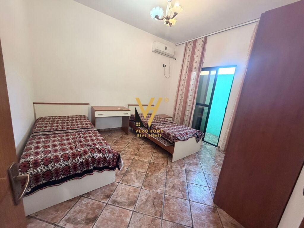 JEPET APARTAMENT 2+1+3BLK ME QERA TE RRUGA E DURRESIT 60.000 LEKE