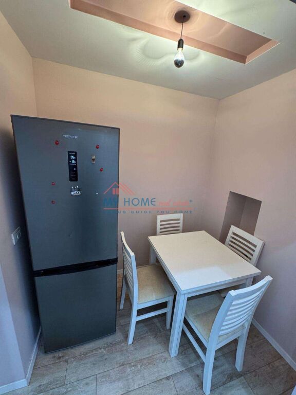 Apartament 1+1 me Qera tek 21 Dhjetori ne Tirane