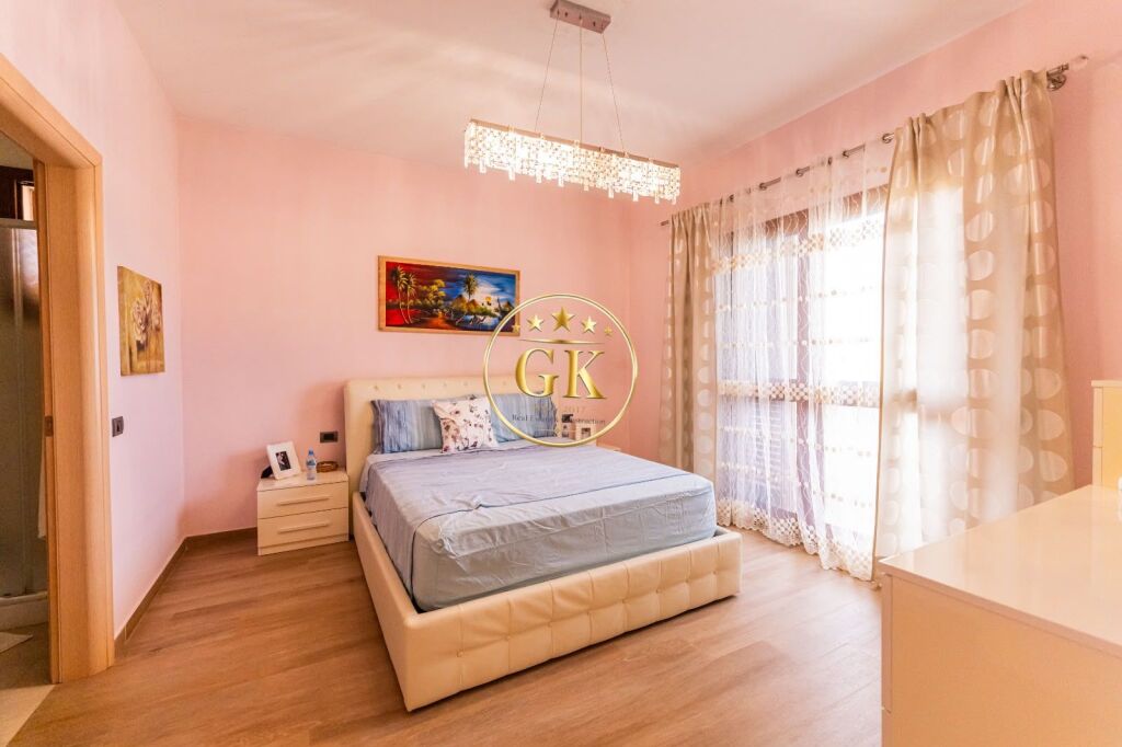 🏢✨ 3-STORY VILLA FOR SALE IN SHIJAK AREA ✨🏢