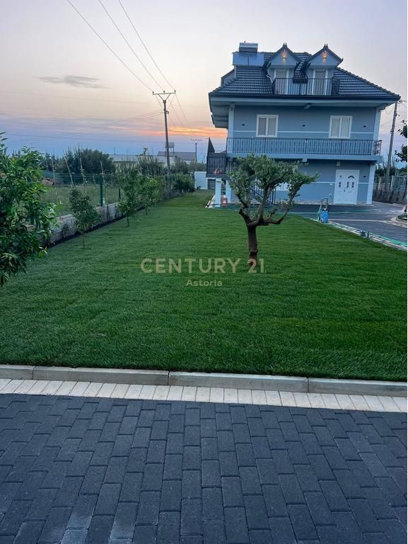 Villa in Affitto, Eleganza e Investimento di Qualità