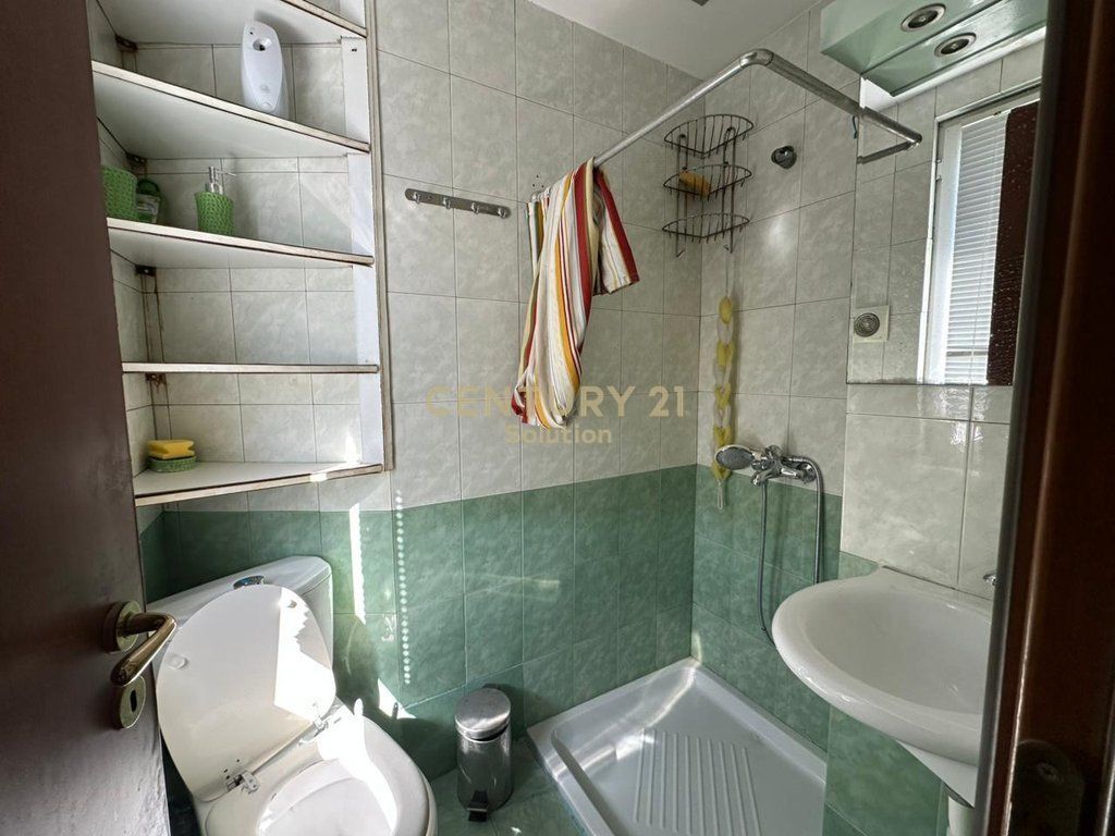 Duplex in vendita a Kodra e Diellit 1