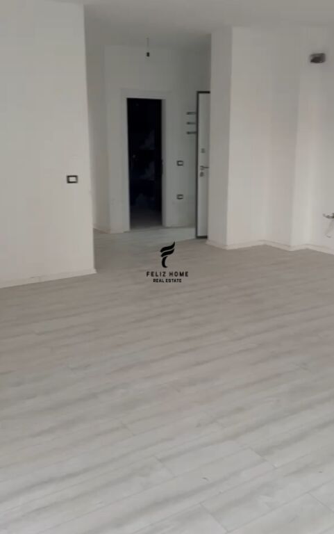OFFICE FOR RENT 126 M2 NEW BOULEVARD 80,000 LEKE FH-80745