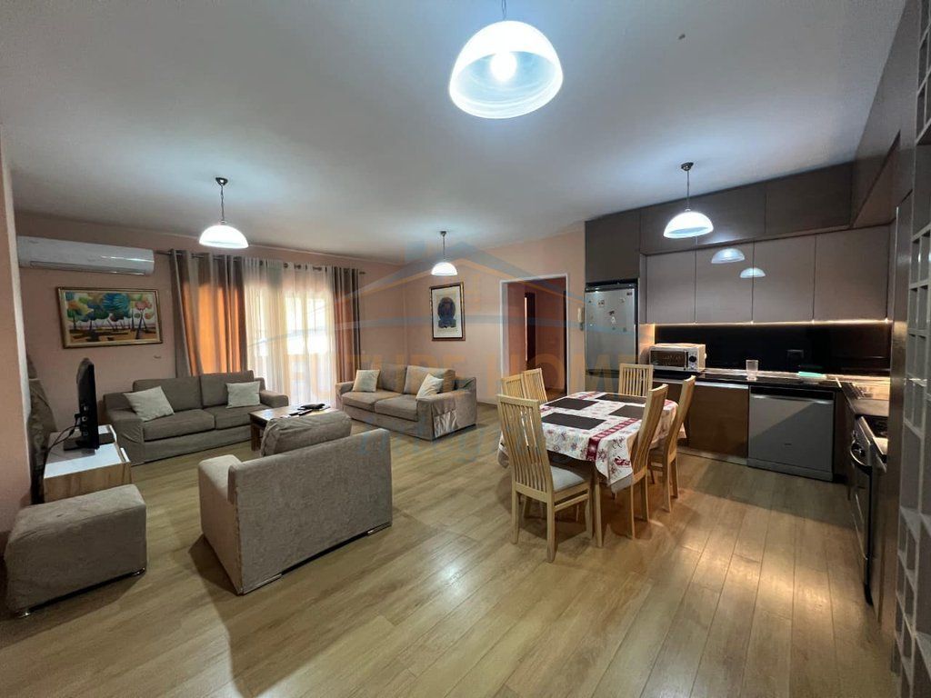 Qera, Apartament 2+1+2, Zogu i Zi, Tiranë.