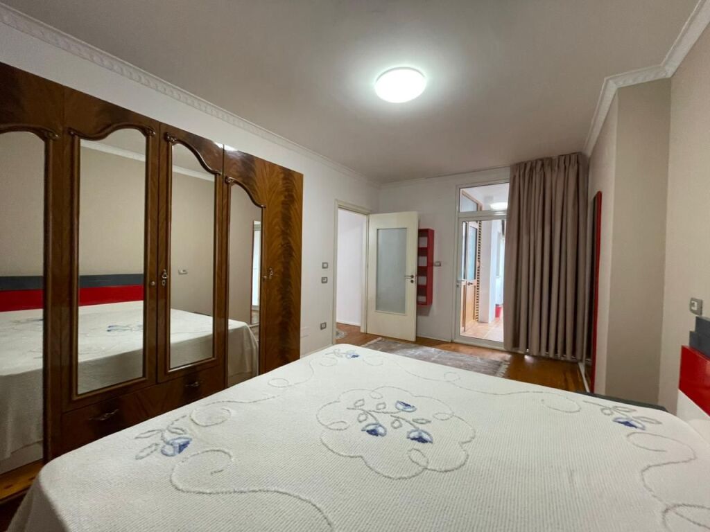 2+1 apartment for rent on Kosovareve Street.