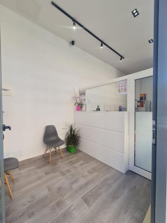 🏢 Locale Commerciale in Affitto – 📍  Fiori Di Bosko💰 Affitto: 50.000 Lek/mese