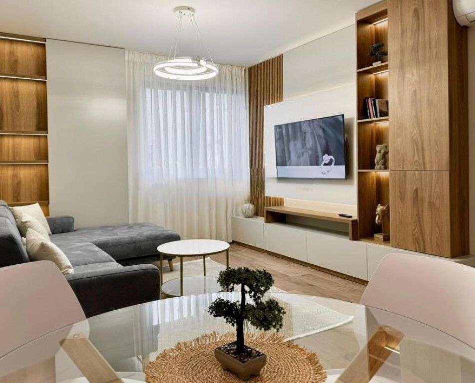 Appartamento 2+1 In Affitto nella Nuova Anello, Tirana - 680€ | 80 m²