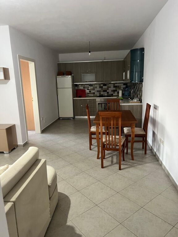 Apartament 2+1 per qera Astir Vila L