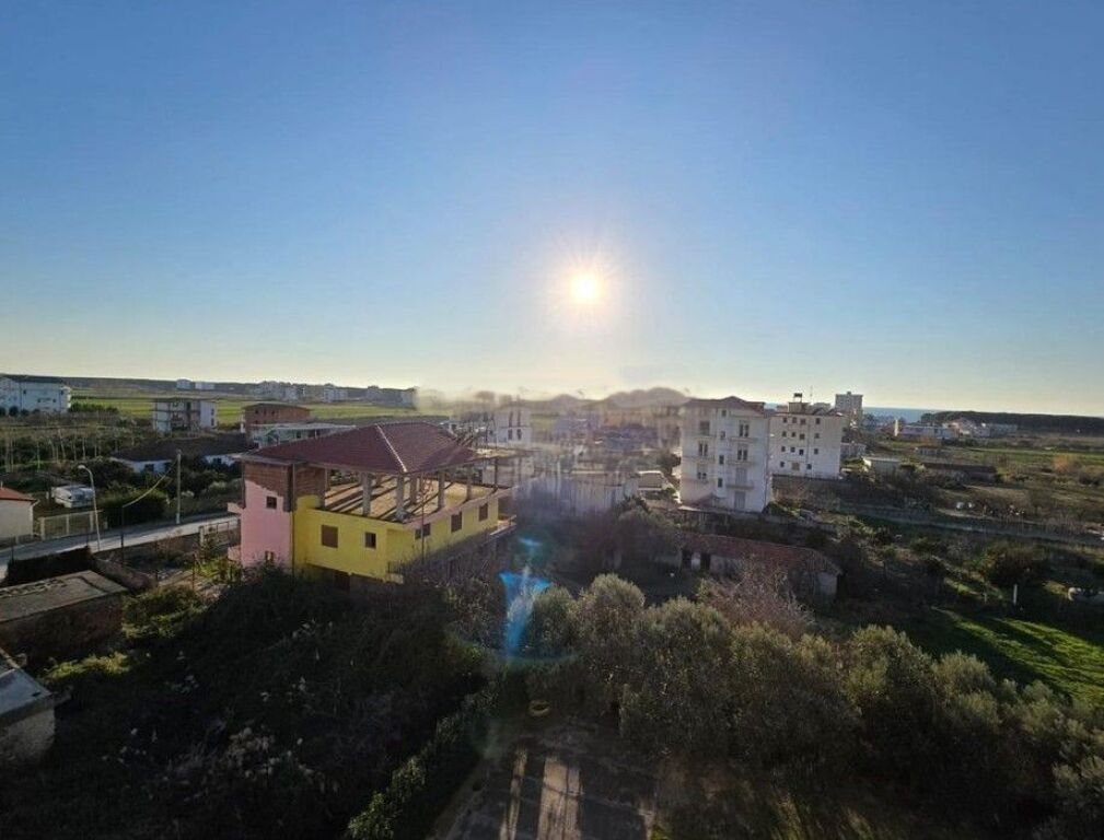 Hotel per Shitje ne Spille !
