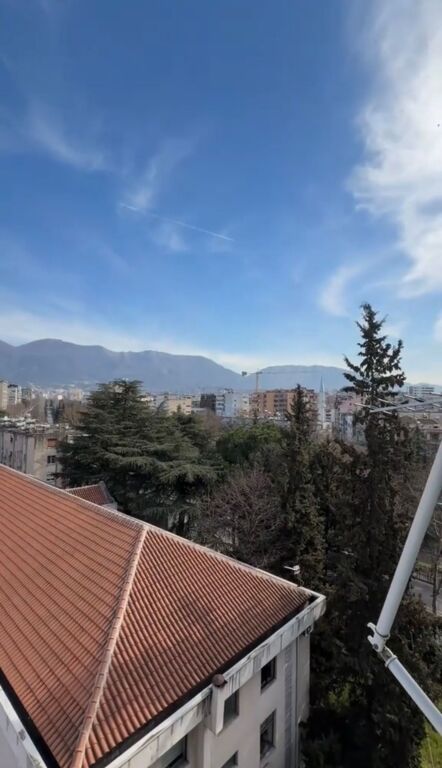Vendiamo Appartamento 2+1 Vicino al Parlamento