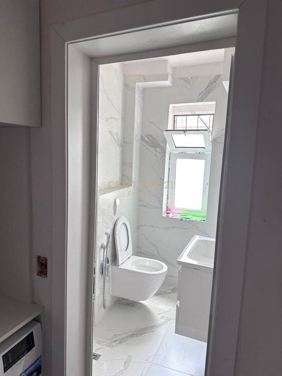 Apartament 1+1 Me Qira te Rruga Durresit