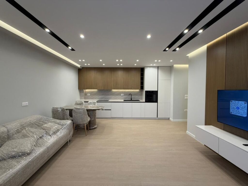 Apartment 2+1+Parking for rent at Jordan Misja Street.