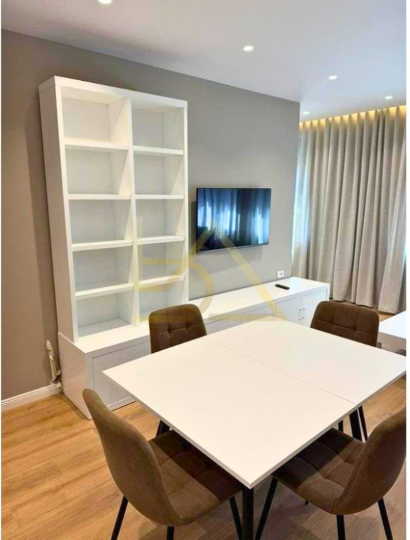 Appartamento 1+1 in Vendita – Complesso Xheluks, Via Elbasan, Tirana