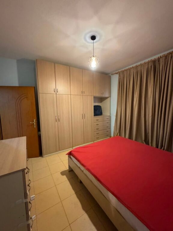 APARTAMENT 2+1 ME QIRA TE KRISTALI 45.000 leke