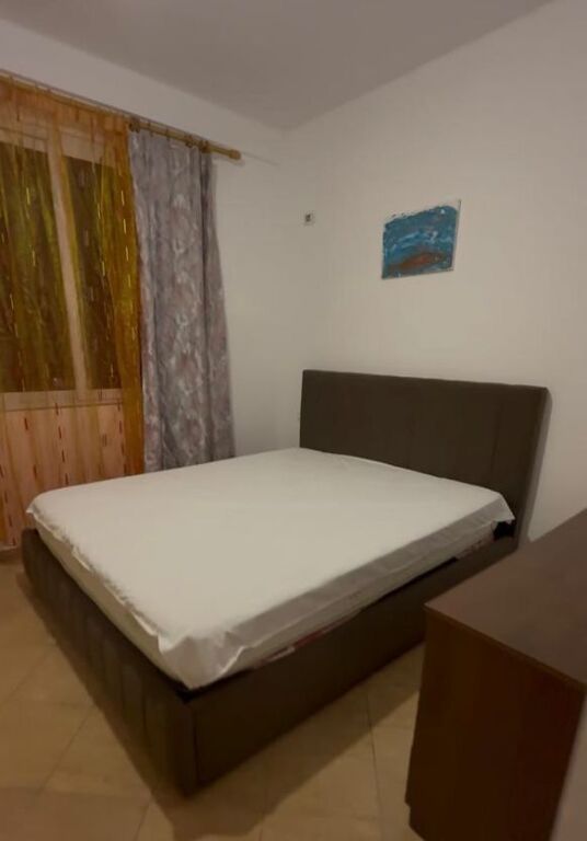 1+1,unik bar yzberisht,400 euro