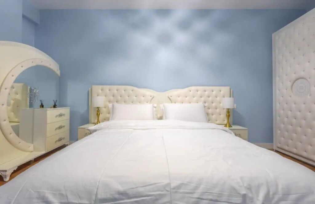 Apartment 2+1, Willson Square!