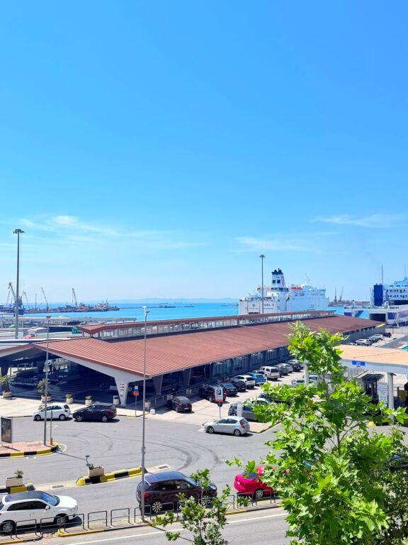 SHITET APARTAMENT 3+1+2 RRUGA E RE E PORTIT, DURRES