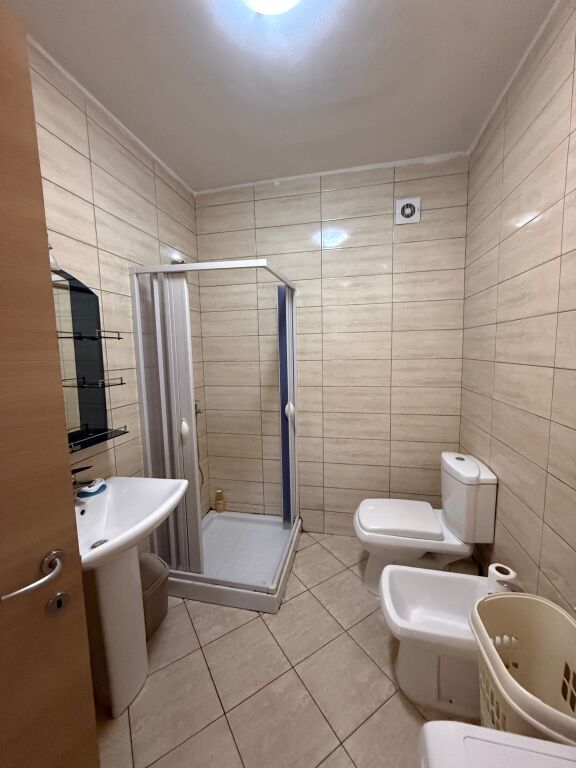 Apartament 2+1+2 me Qera – Pazari i Ri / ATSH